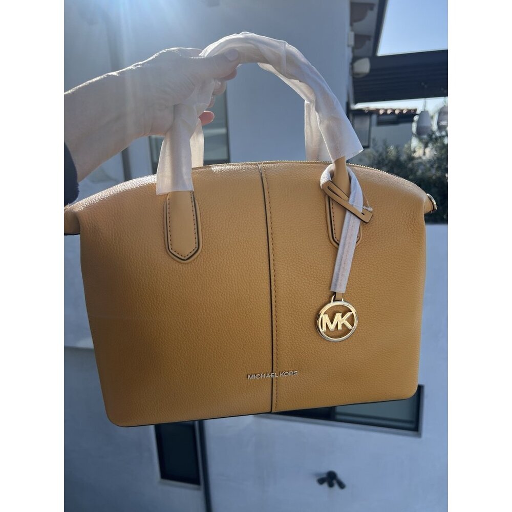 NEW Michael Kors Hyde large pebble leather satchel bag golden rod designer - Picture 4 of 16